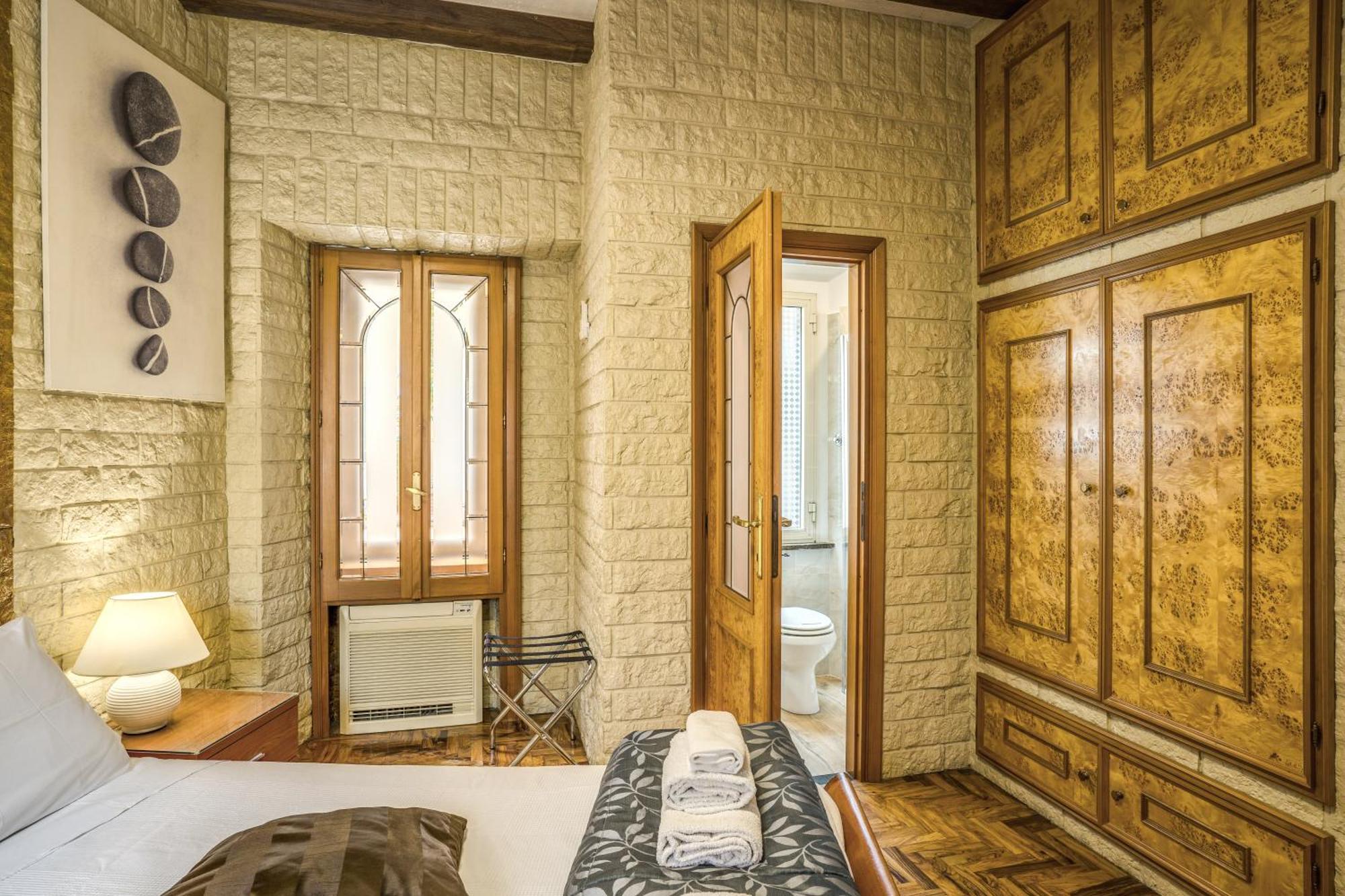 Fontana Di Trevi Charming Apartment โรม ภายนอก รูปภาพ