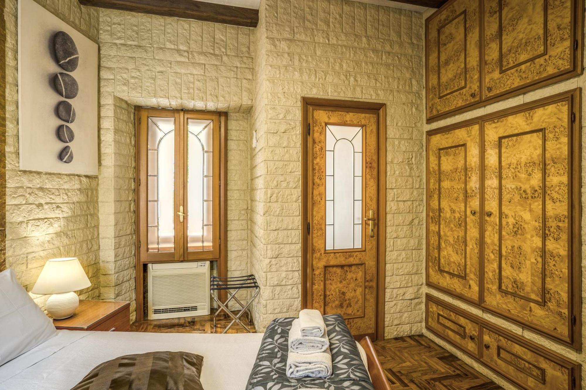 Fontana Di Trevi Charming Apartment โรม ภายนอก รูปภาพ